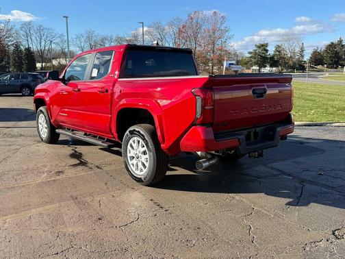 2025 Toyota Tacoma SR5