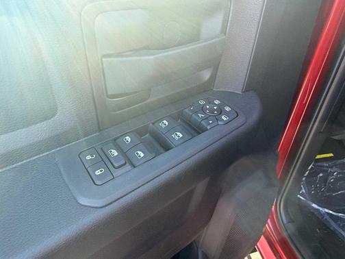 2026 RAM 2500 Warlock Crew Cab 4x4 6'4' Box