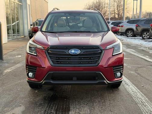 2024 Subaru Forester Premium