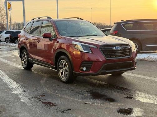2024 Subaru Forester Premium
