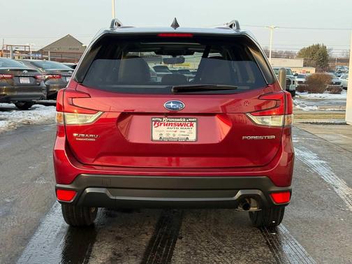 2024 Subaru Forester Premium