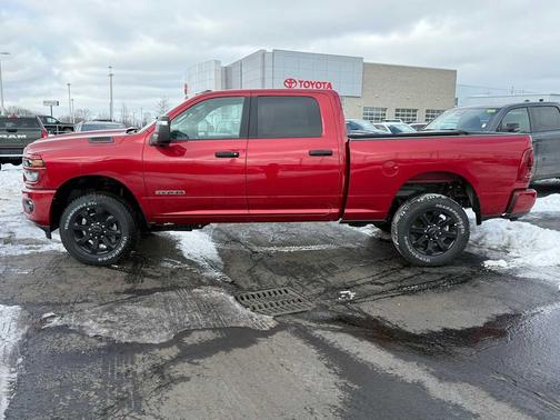 2026 RAM 2500 Big Horn Crew Cab 4x4 6'4' Box