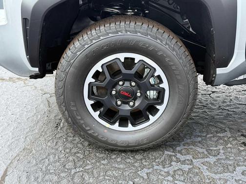 2025 Toyota Tacoma TRD Off Road