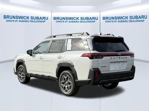 Crystal White Pearl 2026 Subaru Outback Premium