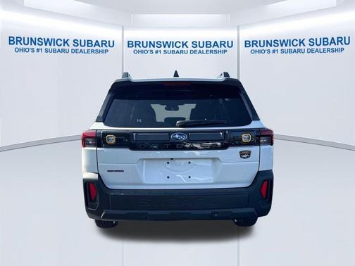 Crystal White Pearl 2026 Subaru Outback Wilderness