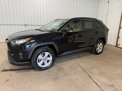 Midnight Black Metallic 2021 Toyota RAV4 XLE