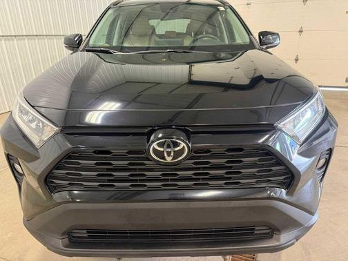 Midnight Black Metallic 2021 Toyota RAV4 XLE