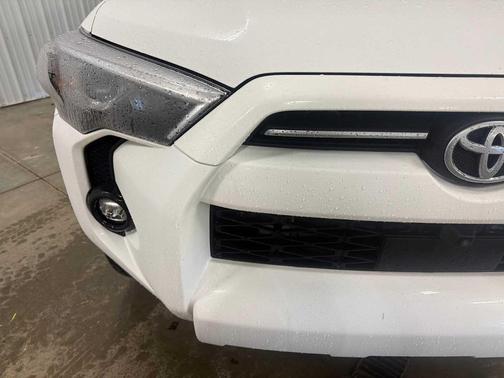 Ice Cap 2023 Toyota 4Runner SR5 Premium