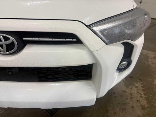 Ice Cap 2023 Toyota 4Runner SR5 Premium