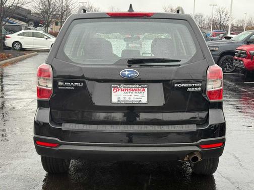 2016 Subaru Forester 2.5i