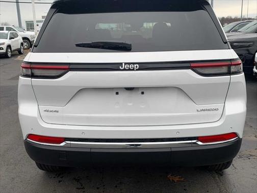 2025 Jeep Grand Cherokee Laredo