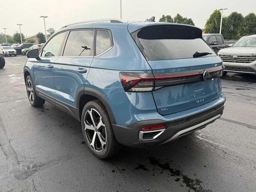 2025 Volkswagen Taos 1.5T SEL