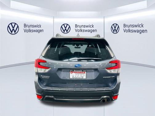 Magnetite Gray Metallic 2023 Subaru Forester Limited