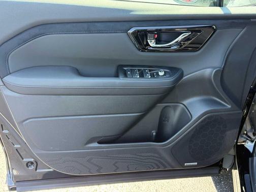 Crystal Black Silica 2026 Subaru Forester Hybrid Limited