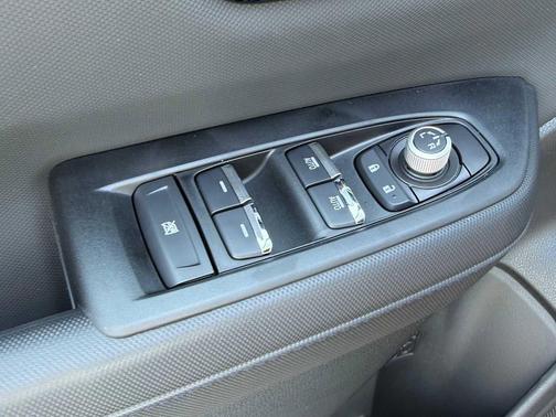 Crystal Black Silica 2026 Subaru Forester Hybrid Limited