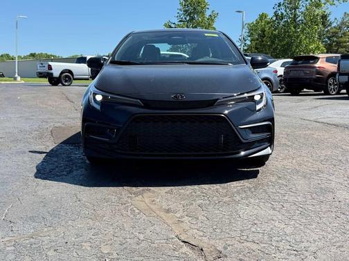 Midnight Black Metallic 2026 Toyota Corolla SE