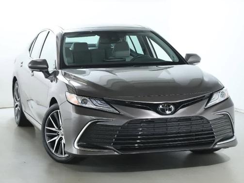 Predawn Gray Mica 2023 Toyota Camry XLE
