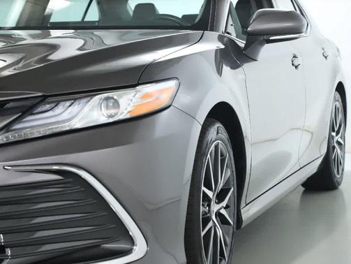 Predawn Gray Mica 2023 Toyota Camry XLE