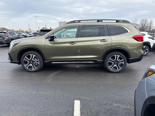 Autumn Green Metallic 2026 Subaru Ascent Limited 8-Passenger