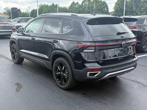 2025 Volkswagen Taos 1.5T SEL