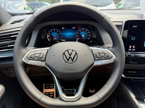 2025 Volkswagen Atlas Cross Sport 2.0T SEL