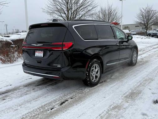 2023 Chrysler Pacifica Limited