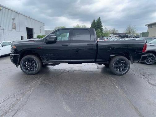 2025 RAM 2500 Big Horn Crew Cab 4x4 6'4' Box