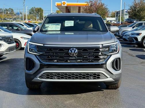 2026 Volkswagen Atlas Cross Sport 2.0T SE w/Technology 4MOTION