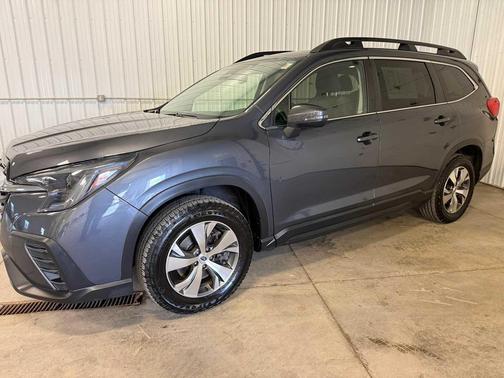 Magnetite Gray Metallic 2023 Subaru Ascent Premium 7-Passenger