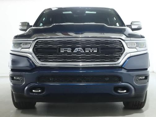 Patriot Blue Pearlcoat 2023 RAM 1500 Limited