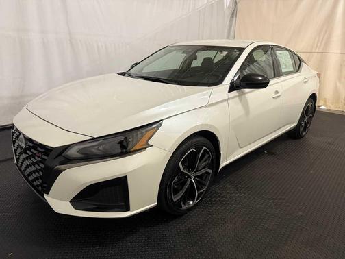 2024 Nissan Altima SR Intelligent AWD