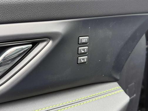 Crystal White Pearl 2026 Subaru Ascent Onyx Edition Touring 7-Passenger