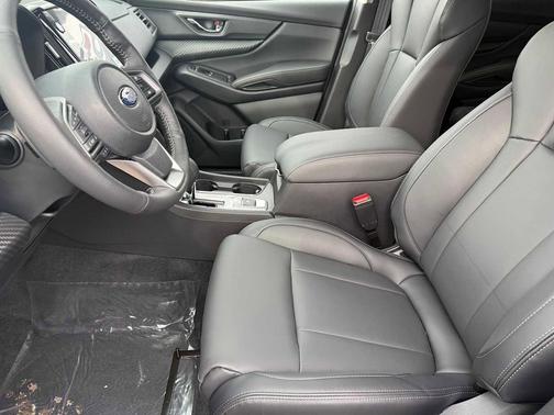 Ice Silver Metallic 2026 Subaru Ascent Premium 7-Passenger