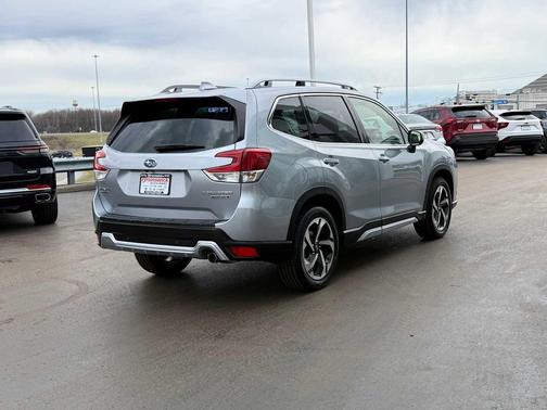 Ice Silver Metallic 2023 Subaru Forester Touring
