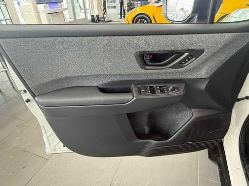 Crystal White Pearl 2026 Subaru Outback Limited