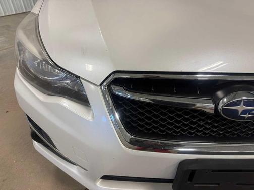 2016 Subaru Impreza 2.0i