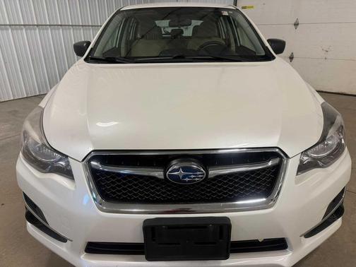 2016 Subaru Impreza 2.0i