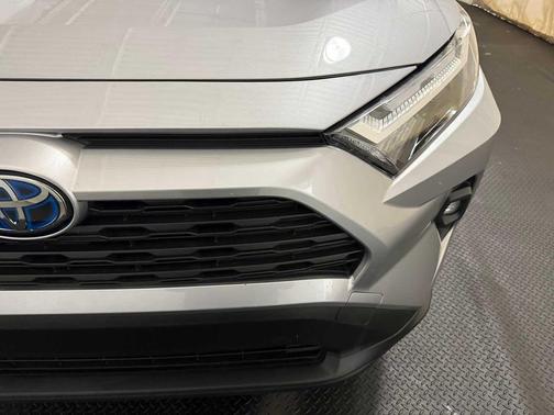 2023 Toyota RAV4 Hybrid XLE Premium