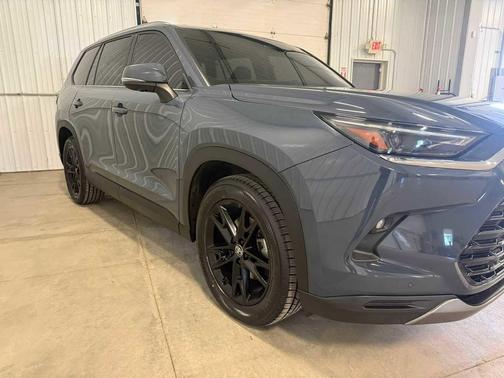 Storm Cloud 2024 Toyota Grand Highlander Limited
