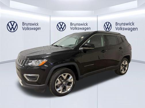 Diamond Black Crystal Pearlcoat 2019 Jeep Compass Limited
