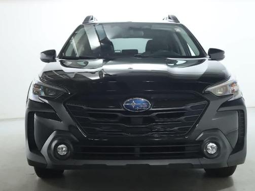Crystal Black Silica 2024 Subaru Outback Onyx Edition
