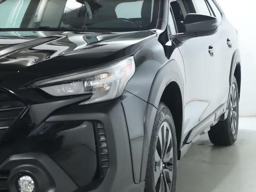 Crystal Black Silica 2024 Subaru Outback Onyx Edition