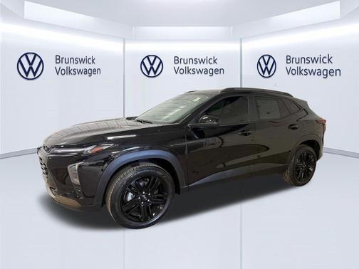 Mosaic Black Metallic 2025 Chevrolet Trax FWD ACTIV