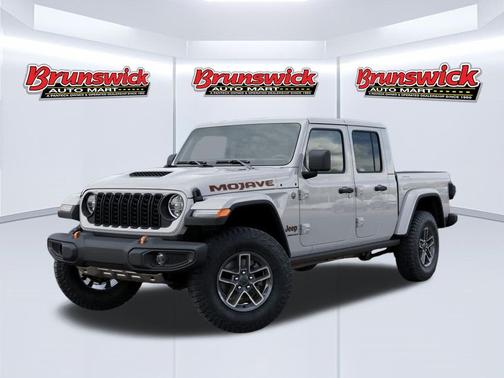 Bright White Clearcoat 2026 Jeep Gladiator Mojave 4x4
