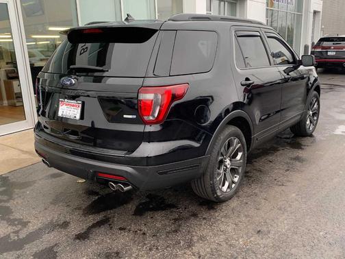 2018 Ford Explorer sport