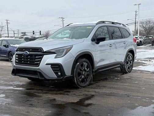 Ice Silver Metallic 2026 Subaru Ascent Onyx Edition Touring 7-Passenger
