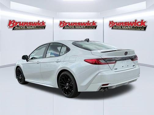 Wind Chill Pearl 2026 Toyota Camry XSE