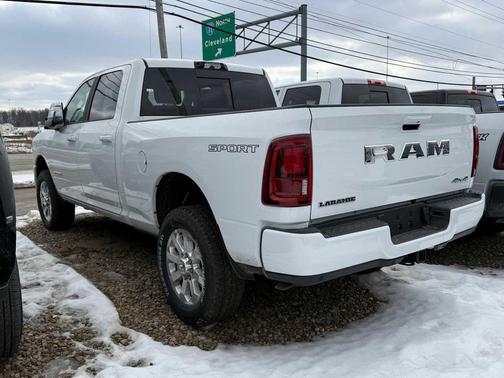 2026 RAM 2500 Laramie Crew Cab 4x4 6'4' Box