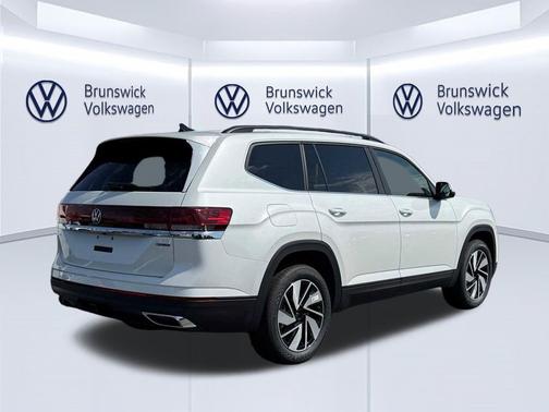 opal white pearl 2026 Volkswagen Atlas 2.0T SEL
