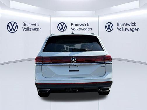 opal white pearl 2026 Volkswagen Atlas 2.0T SEL